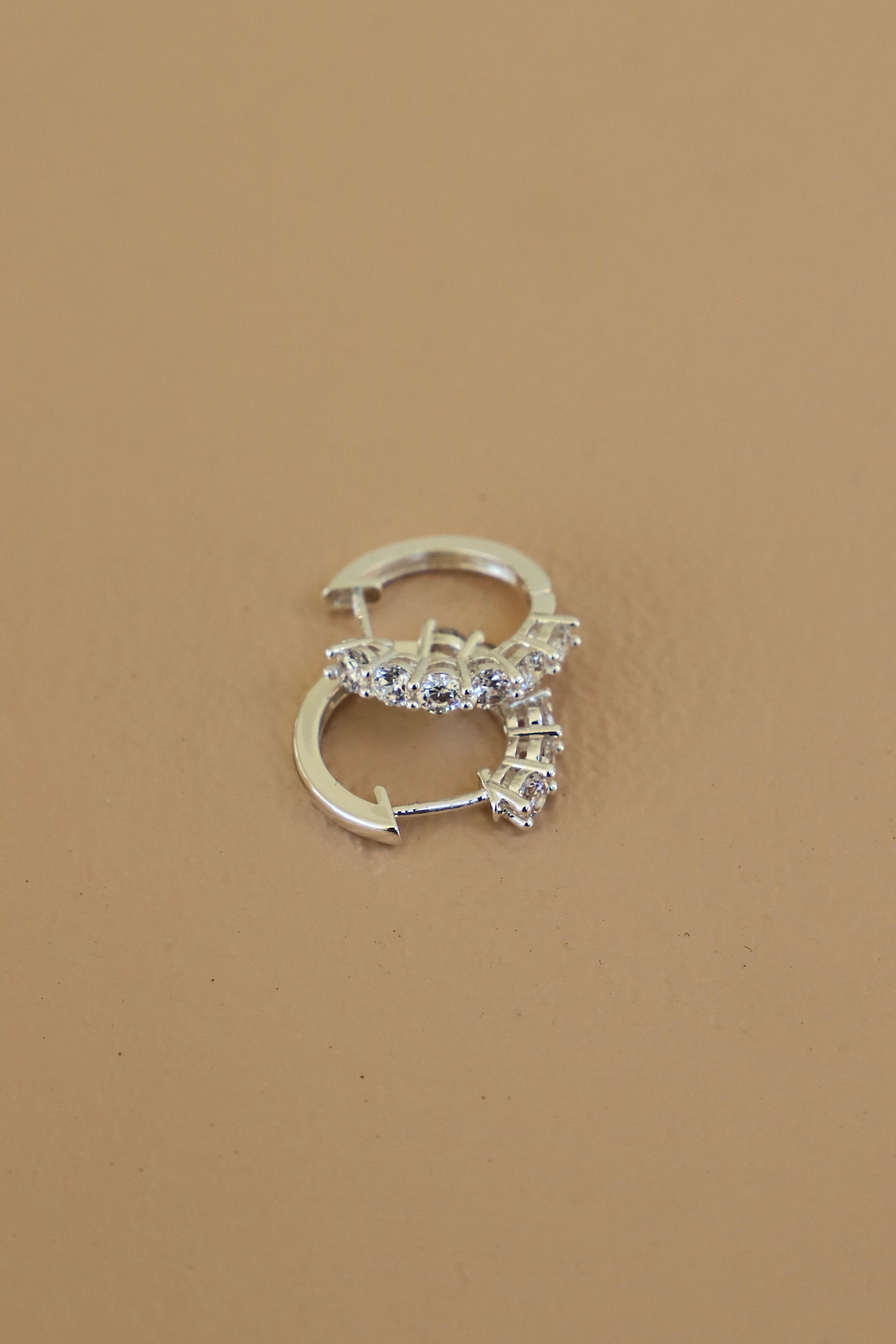  ÉLAN SILVER HOOPS