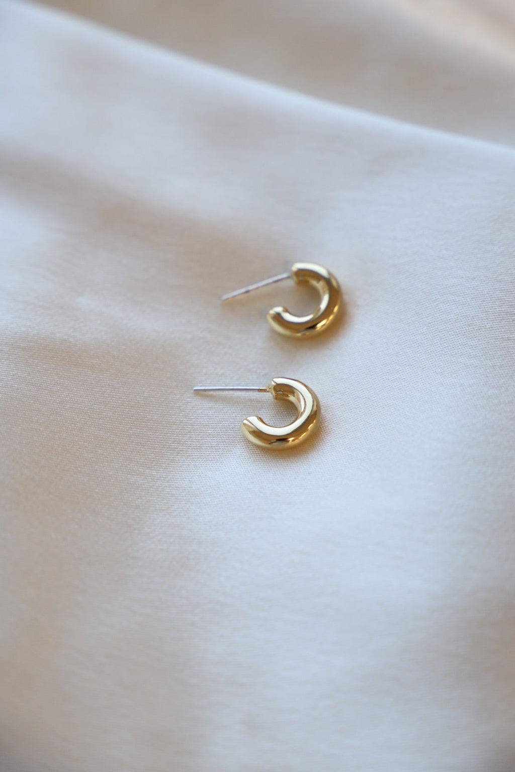  ONE AND ONLY MINI HOOPS