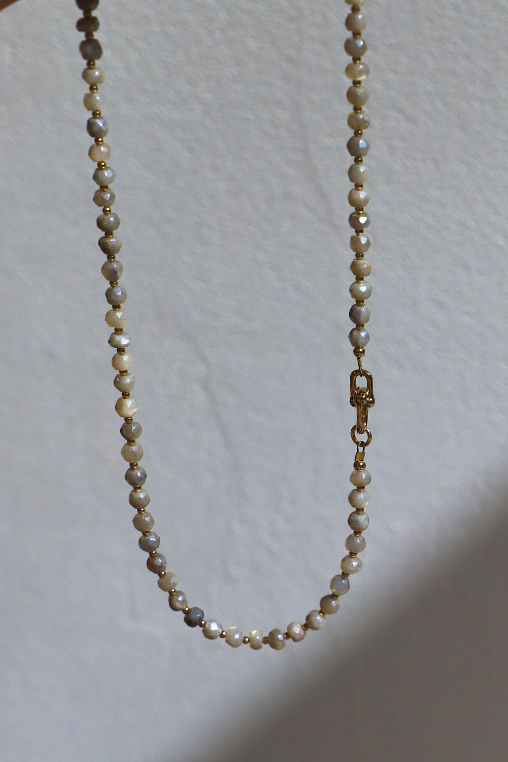  GREY SILVERITE BEADED NECKLACE