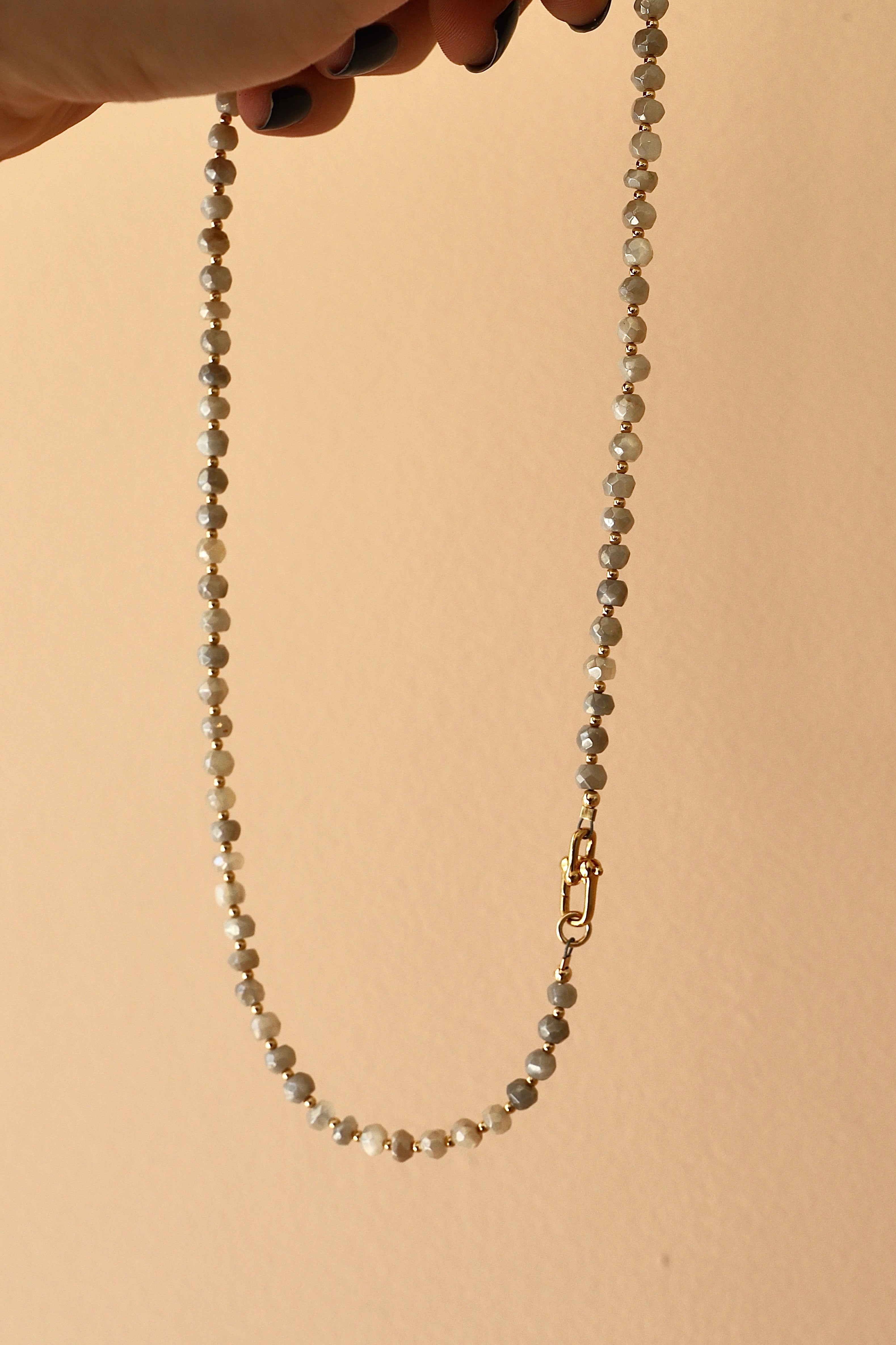  GREY SILVERITE BEADED NECKLACE