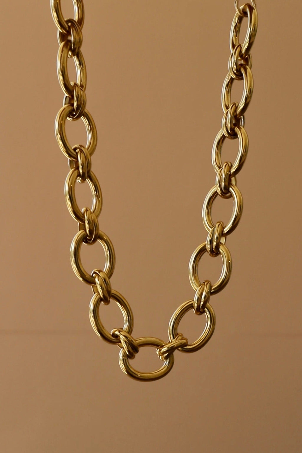  AMELIA STATEMENT CHAIN NECKLACE
