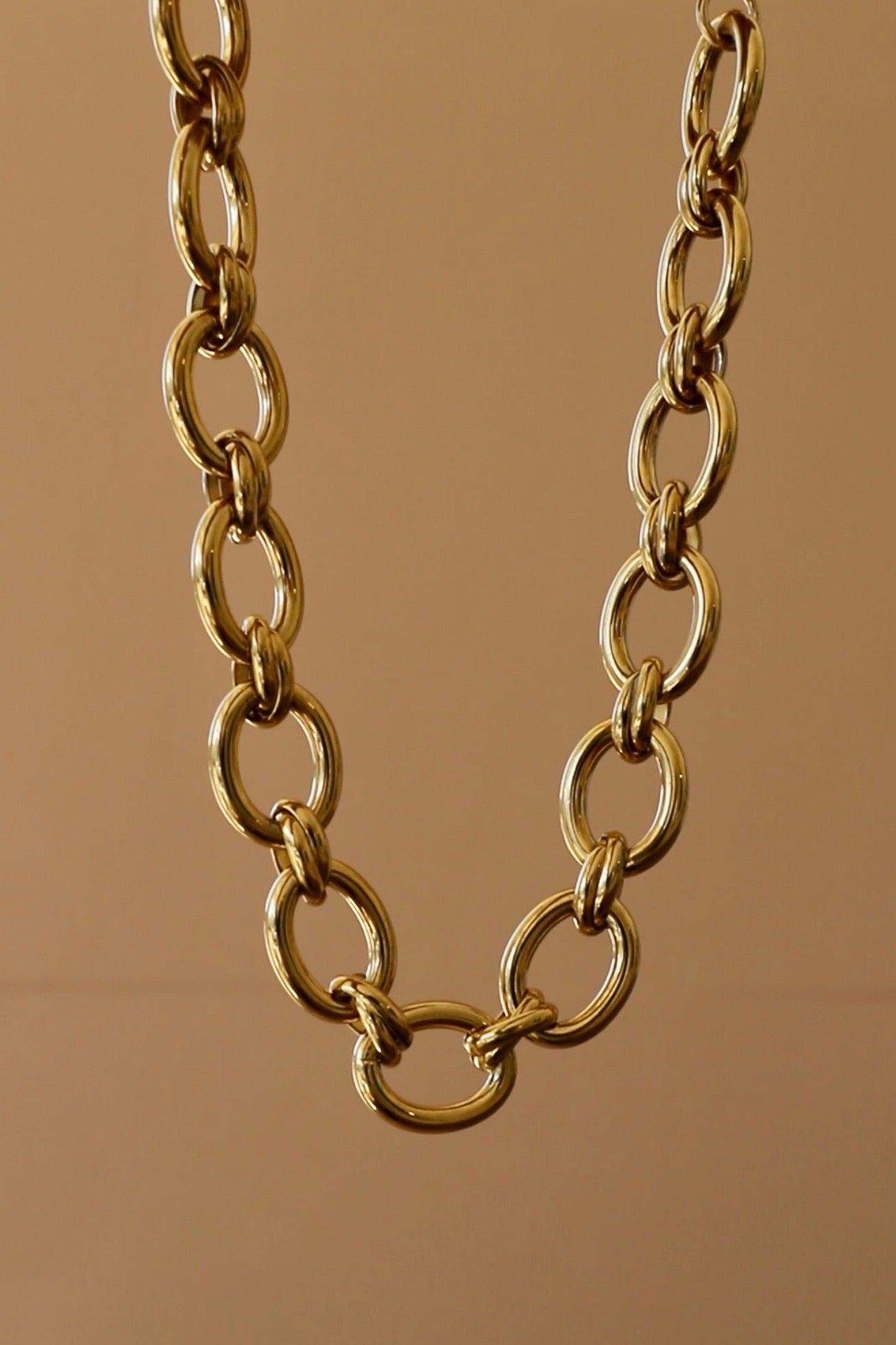 AMELIA STATEMENT CHAIN NECKLACE