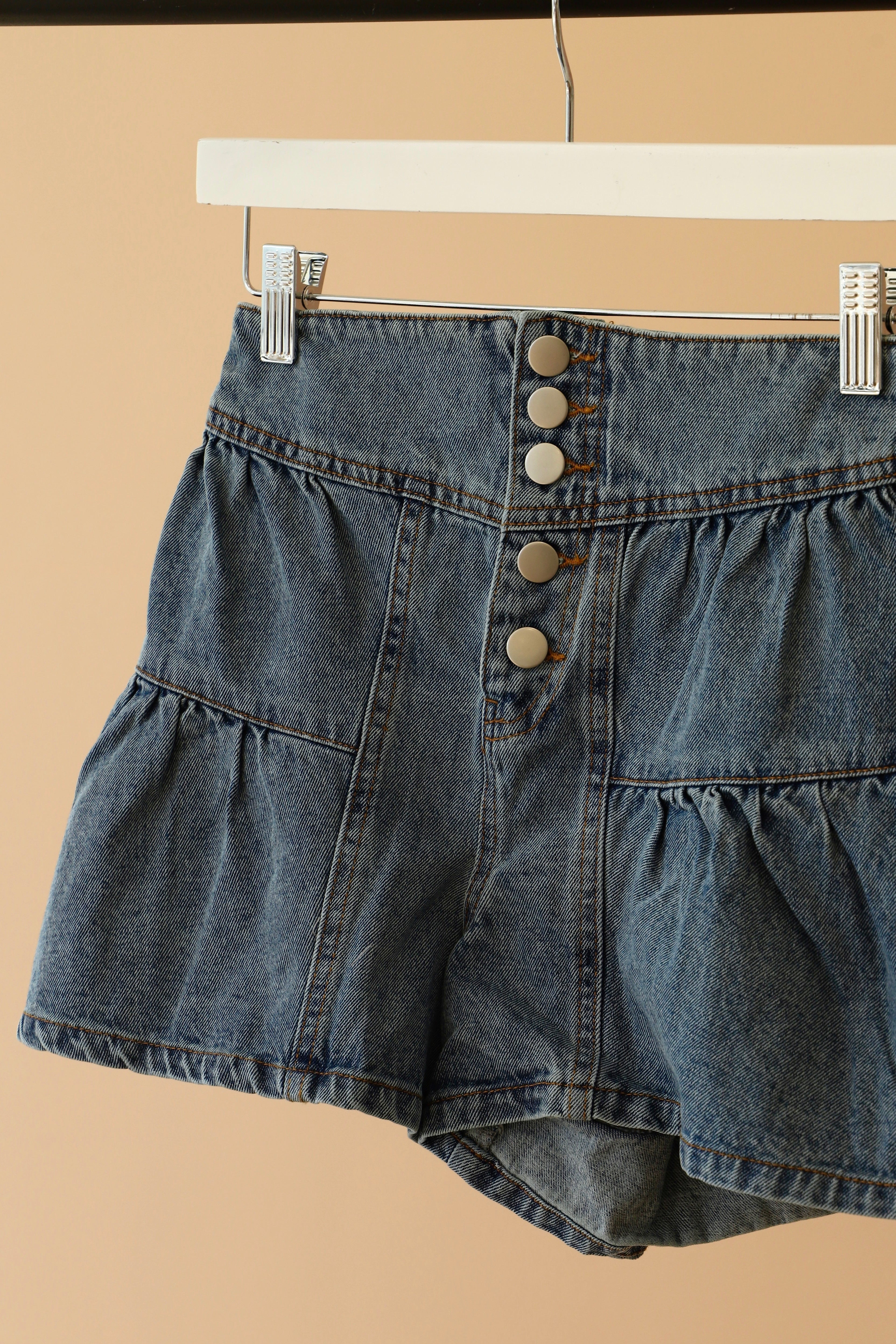  LUNA SHORTS