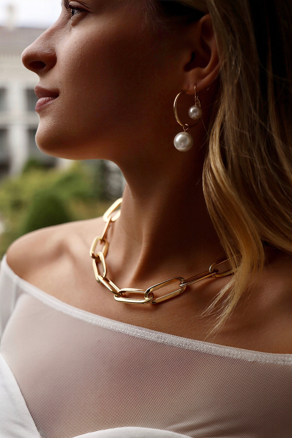  OVERSIZED AUDREY PEARL HOOPS