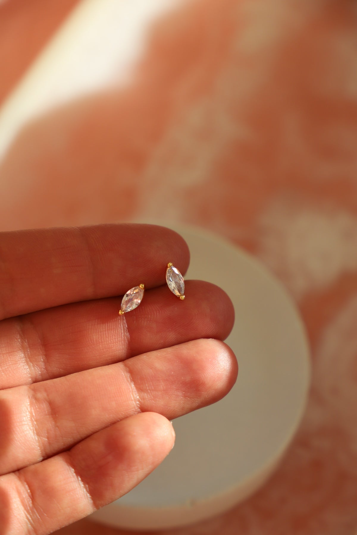  MARQUISE CZ STUDS