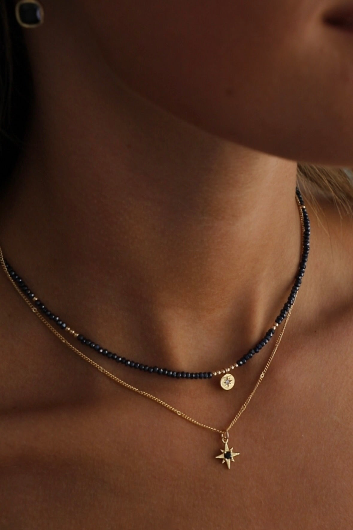  PETITE BLACK STARBURST NECKLACE