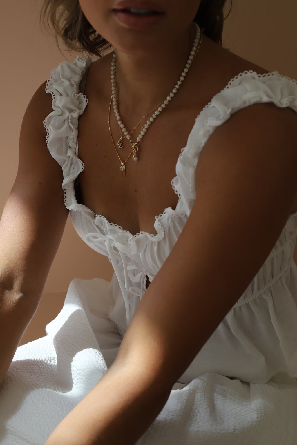  WHITE SILVERITE BEADED NECKLACE- SHIPS 8/22