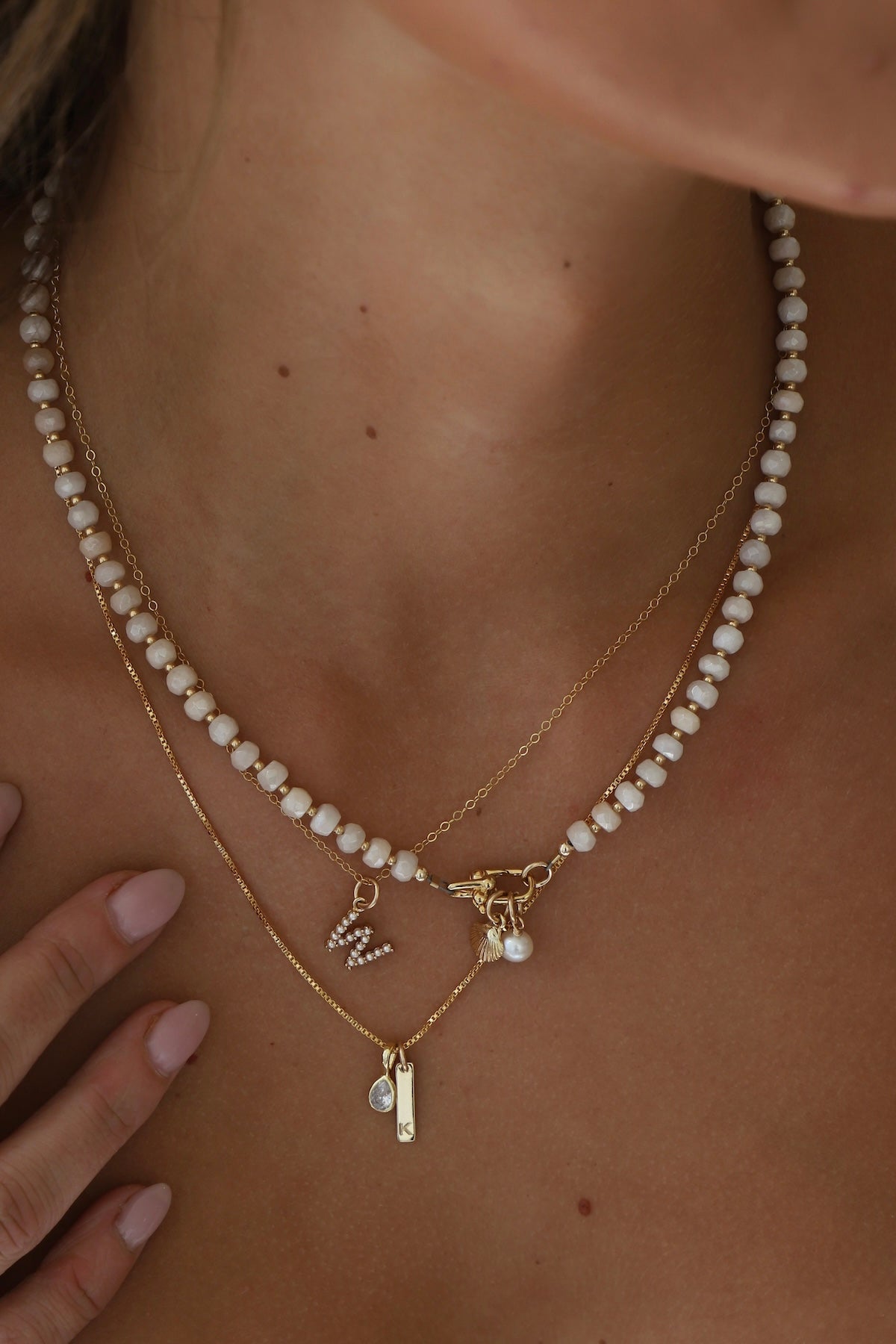  WHITE SILVERITE BEADED NECKLACE- SHIPS 8/22