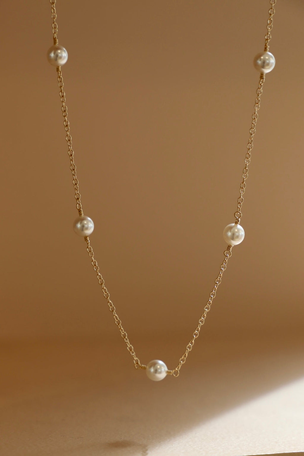  GOLD PEARL STATION NECKLACE