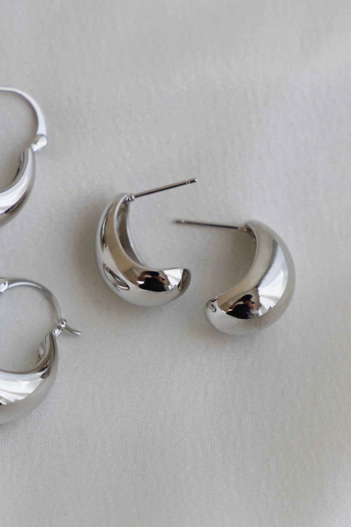  SILVER BONNIE CHUNKY TEARDROP STUDS