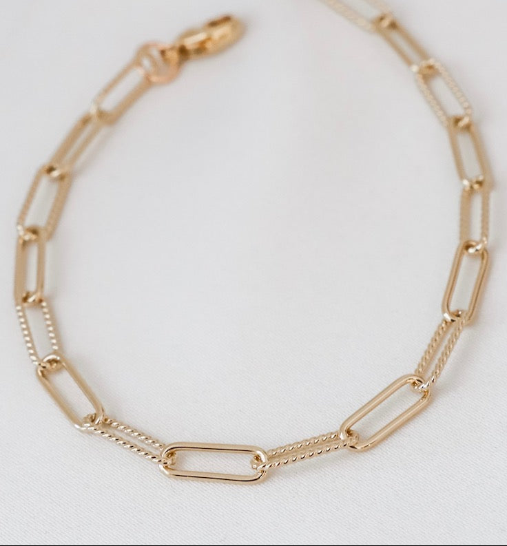  CECILIA CHAIN BRACELET