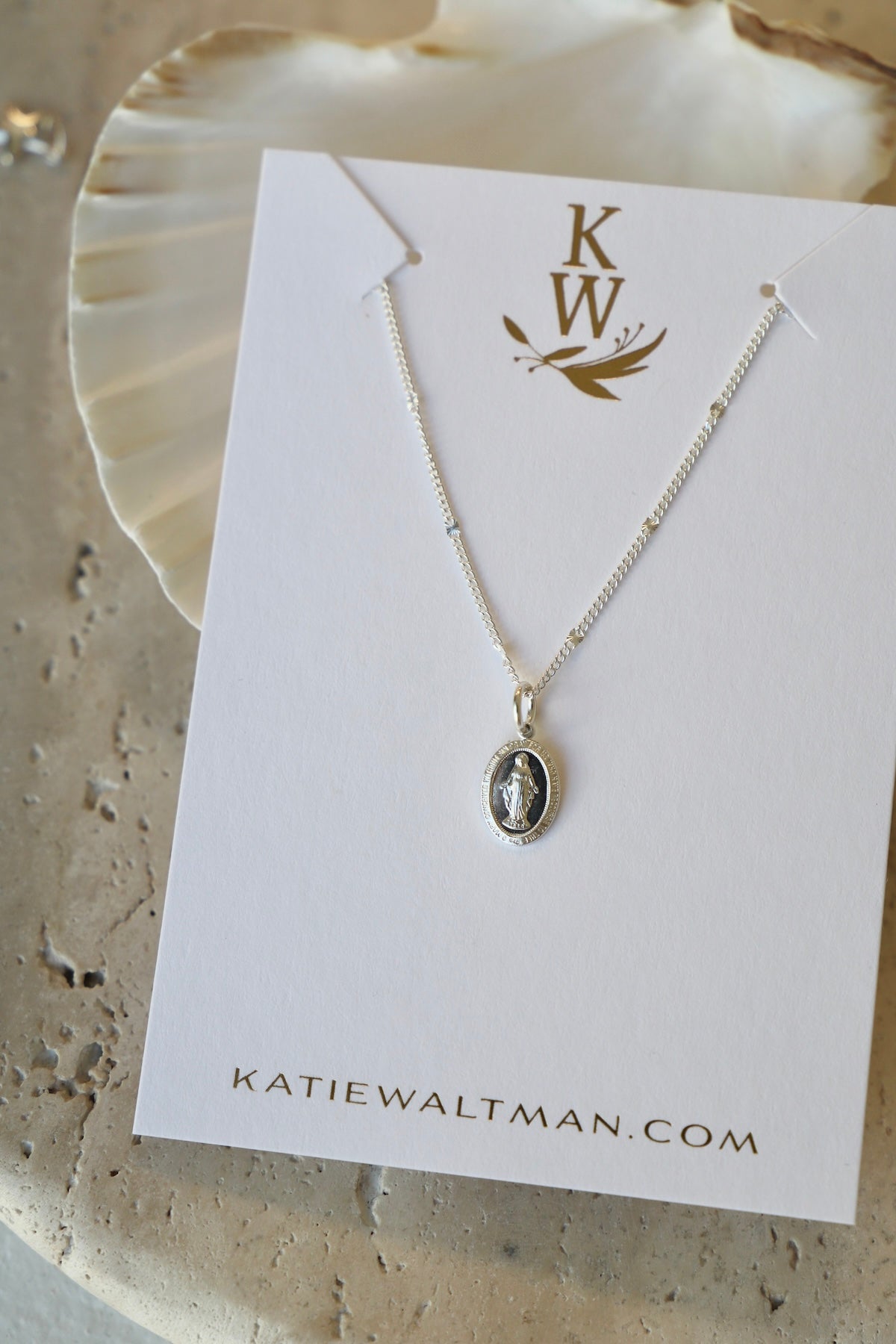  VIRGIN MARY MINI MEDALLION NECKLACE