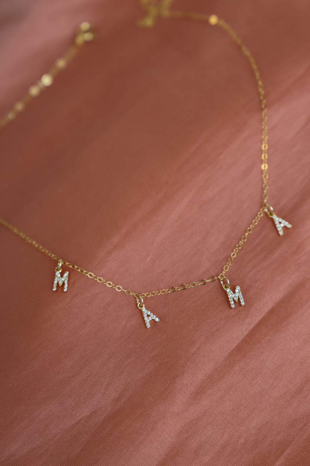  MAMA NECKLACE