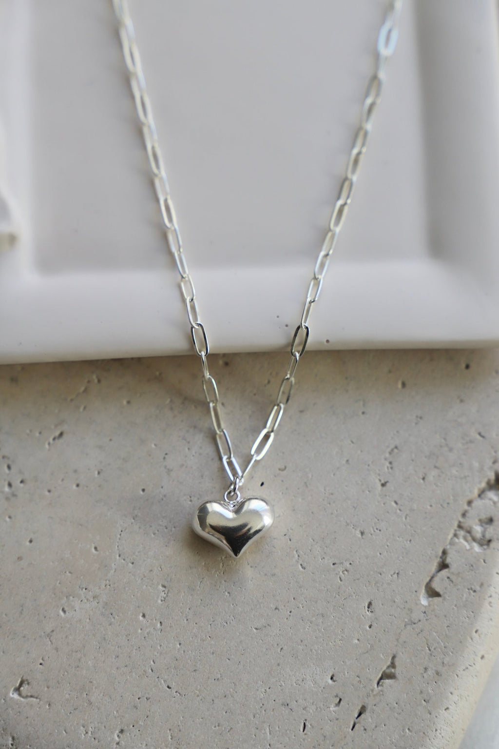  MINI PAPERCLIP PUFF HEART NECKLACE