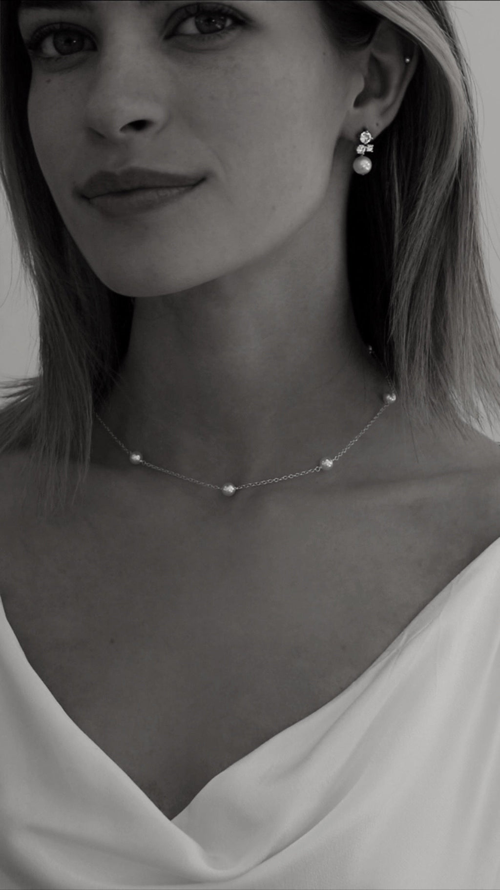  GOLD PEARL STATION NECKLACE