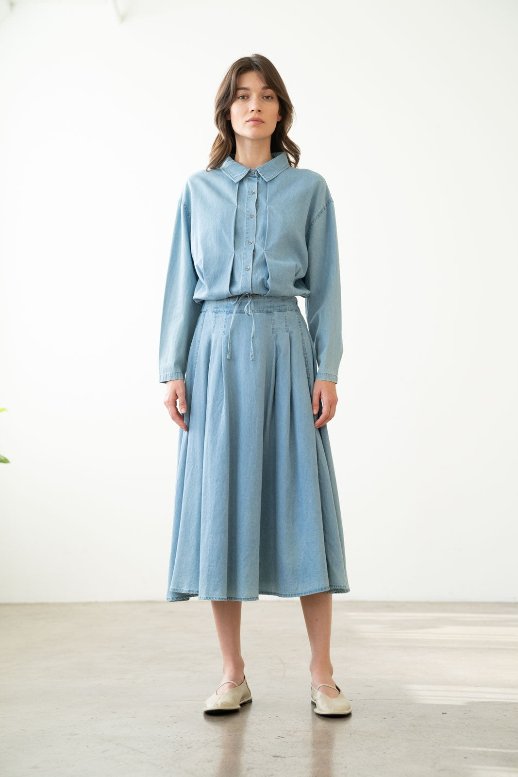  CHAMBRAY SCRUNCH SHIRT
