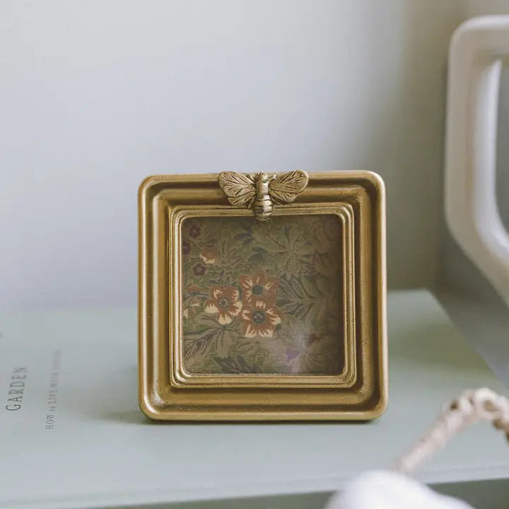  BEE PHOTO FRAME